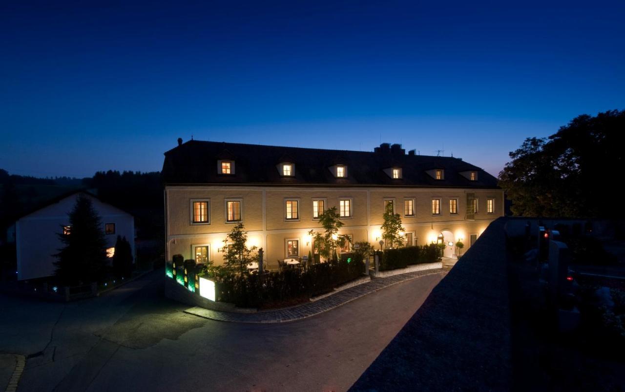 Landgasthof Winter Ardagger Stift Экстерьер фото